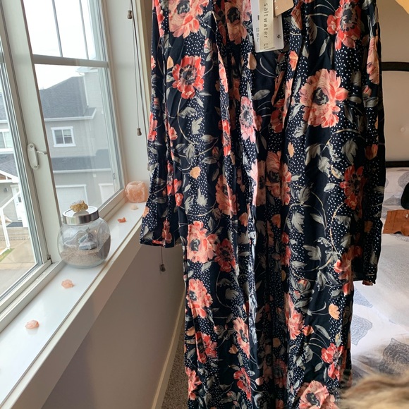 Plenty Floral Robe - Picture 5 of 8